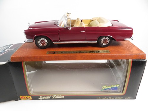 Maisto mercedes benz - 1:18,