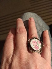 Ring mit grossem Floralen