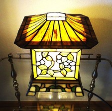 Pagode Haus Tiffany Stil Glas Tischleuchte Tischlampe  Lampe ca. 20 x 20 x 25 cm