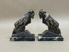 Art Deco Buchstützen aus