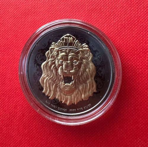 Roaring lion gold black - gold,
