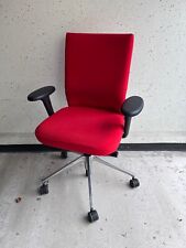 Vitra ID Soft Drehstuhl Drehsessel Bürostuhl mit Armlehnen Stoff Rot