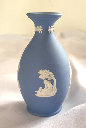 Wedgwood vase jasperware - wedgwood,