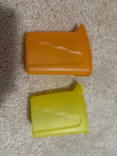 Tupperwaren Triangular Orange