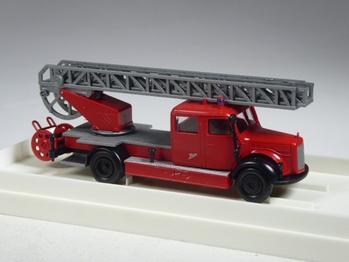Brekina 4039 mercedes - (yg-54),