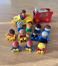 Lego Duplo Figuren und Fahrzeug mit Pferdeanhänger 