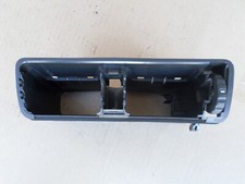 Opel Vectra A Calibra Öffnung für Lüftungsgitter Heizung Gebläse