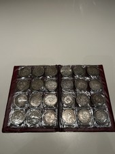 Heft mit 72 chinesischen Münzen LESEN