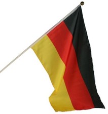 96 Stück Deutschlandfahne 46x30cm mit 60cm Kunststoffstab