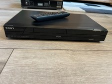 Sony DVD Recorder RDR-AT 105 mit Fernbedienung