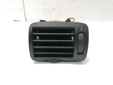 VW Passat 3BG  Luftausströmer Lüftungsdüse Luftdüse vorne links 3B0819703D  (06)