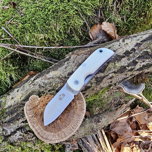 Beluga micarta blanca - beluga,