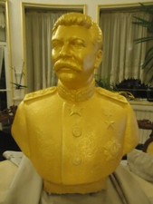 Stalin-Büste Gips. 85x75 cm.