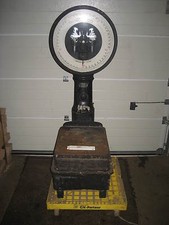 Toledo 50 Kg Orig. Gepäckwaage Bahnhof Waage Bahnhofswaage Holz Unterbau Rarität