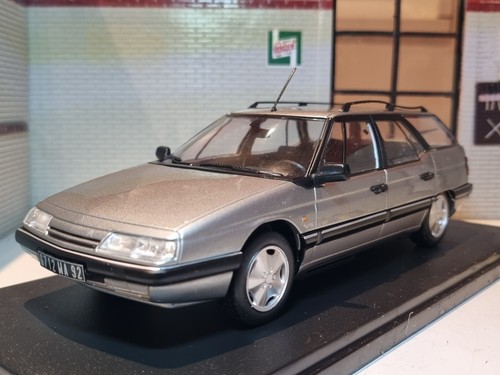 Citroen silber kombi - v6,