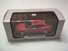 1:43 MINICHAMPS * PORSCHE Panamera GTS * Karminrot * Porsche DESIGN * Neu & OVP