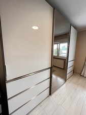 Eleganter Kleiderschrank - top Zustand