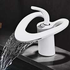 Waschtischarmatur Wasserfall