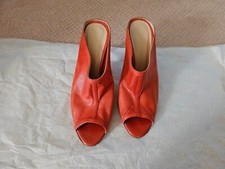 Fauzian Jeunesse Coral Goat