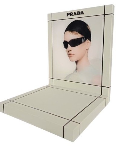 Prada präsentationsdisplay - prada,