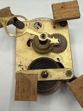 Altes uhrwerk wanduhr - altes,