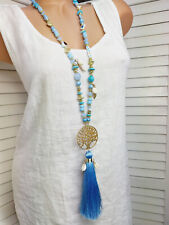 Lange Kette mit Anhänger