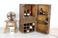 coole Industrie-Design Bar