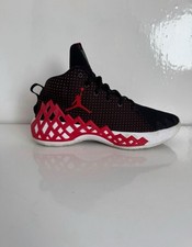 NIKE AIR JORDAN JUMPMAN