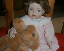 Puppe, Porzellan Künstlerpuppe aus ASHTON-DRAKE Galleries von Theo Menzenbach