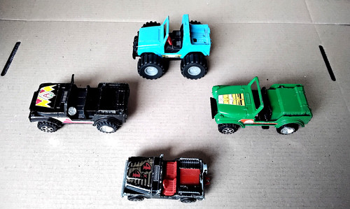 Modellauto jeep 1x - -,