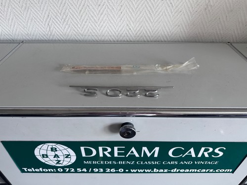Neu nos mercedes 220s - 220s, w111