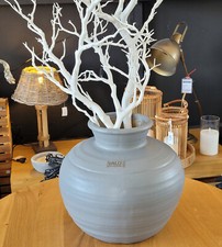 Vase Tischvase groß Kugelvase grau Terrakotta landhauswelt