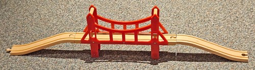 Holzeisenbahn rote brücke mit - rote,