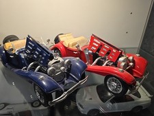 Modellauto 1:18 2 X Mercedes