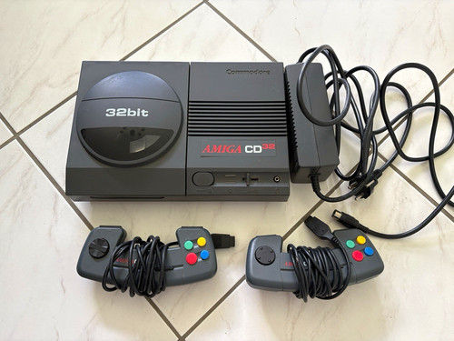 Commodore amiga cd32 32bit - amiga,