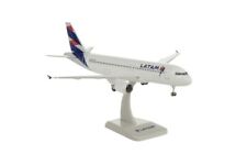 Hogan Airbus A320-200 LATAM -