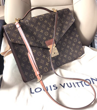 Louis Vuitton Porte Document  Bandouliere Model Monogramm M53338 