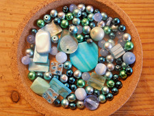 Glasperlen Perlen Mini Mix Konvolut Sammlung bunte Mischung Blautöne ca. 40 g