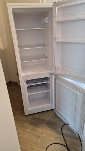 Weiß neuwertig - weiß,