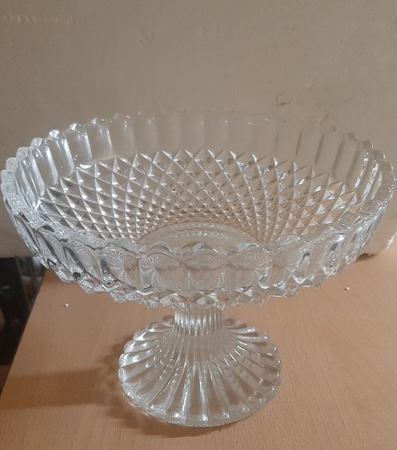 Glasschale mit fuß - glasschale,