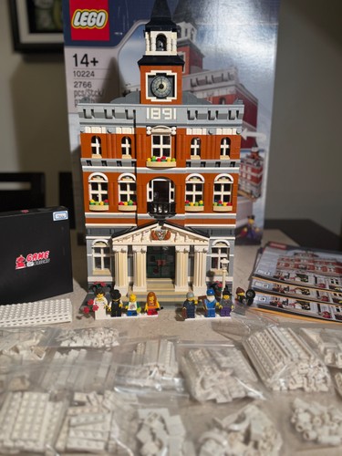 Lego 10224 town hall - town,