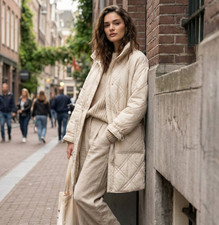 ZARA 🤍 QUILTED MANTEL