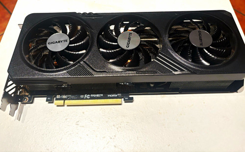 Gigabyte radeon 7600 xt - gigabyte,