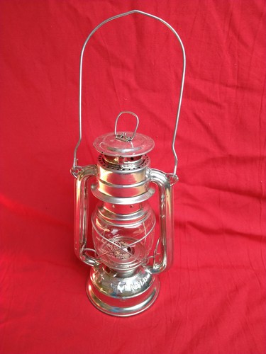 Petroleumlampe sturmlaterne - petroleumlampe,