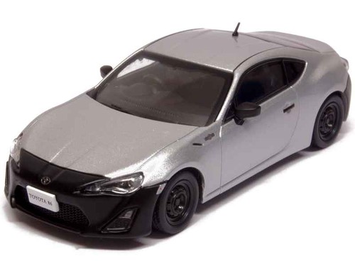 Toyota 2012 j sammlung - 86,