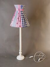 VINTAGE STYL NACHTTISCH LEUCHTE STOFF ROSA BLAU WEISS KARIERT H 89 cm LANDHAUS