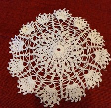 Feine Handarbeit. Deckchen