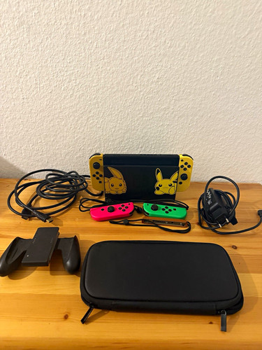 Nintendo switch pikachu evoli - switch,