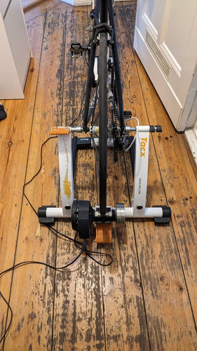 Rollentrainer von tacx flow - rollentrainer,