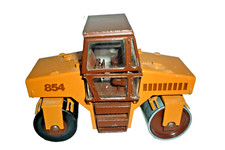 Conrad Metallmodell Pflasterwalze 2702 Case Vibromax W 854  1:35